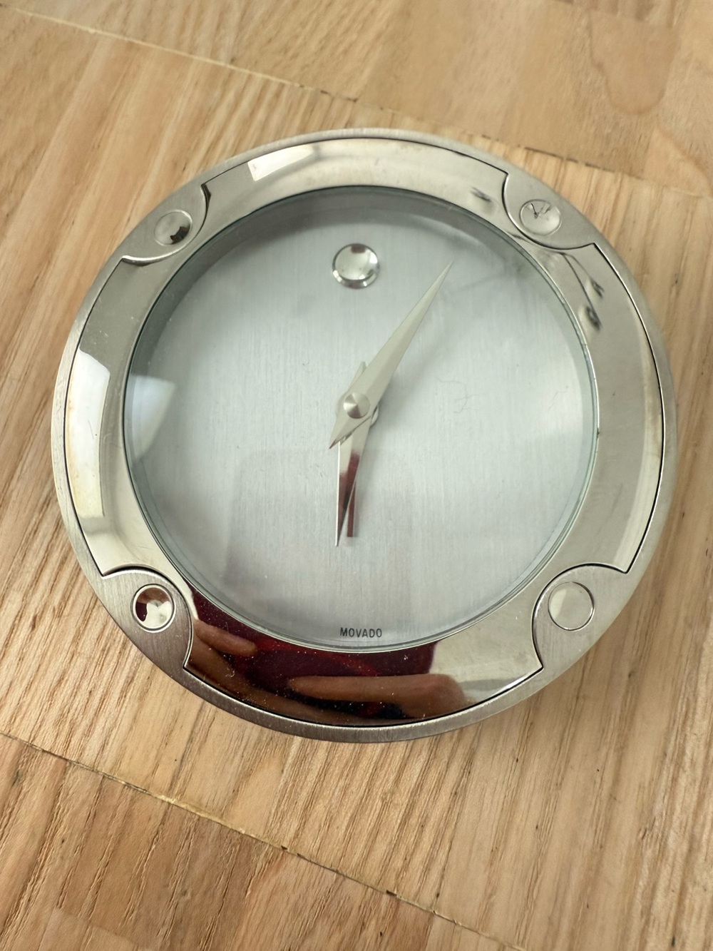 Movado sleek silver tone contemporary desk clock NEW BATTERY
